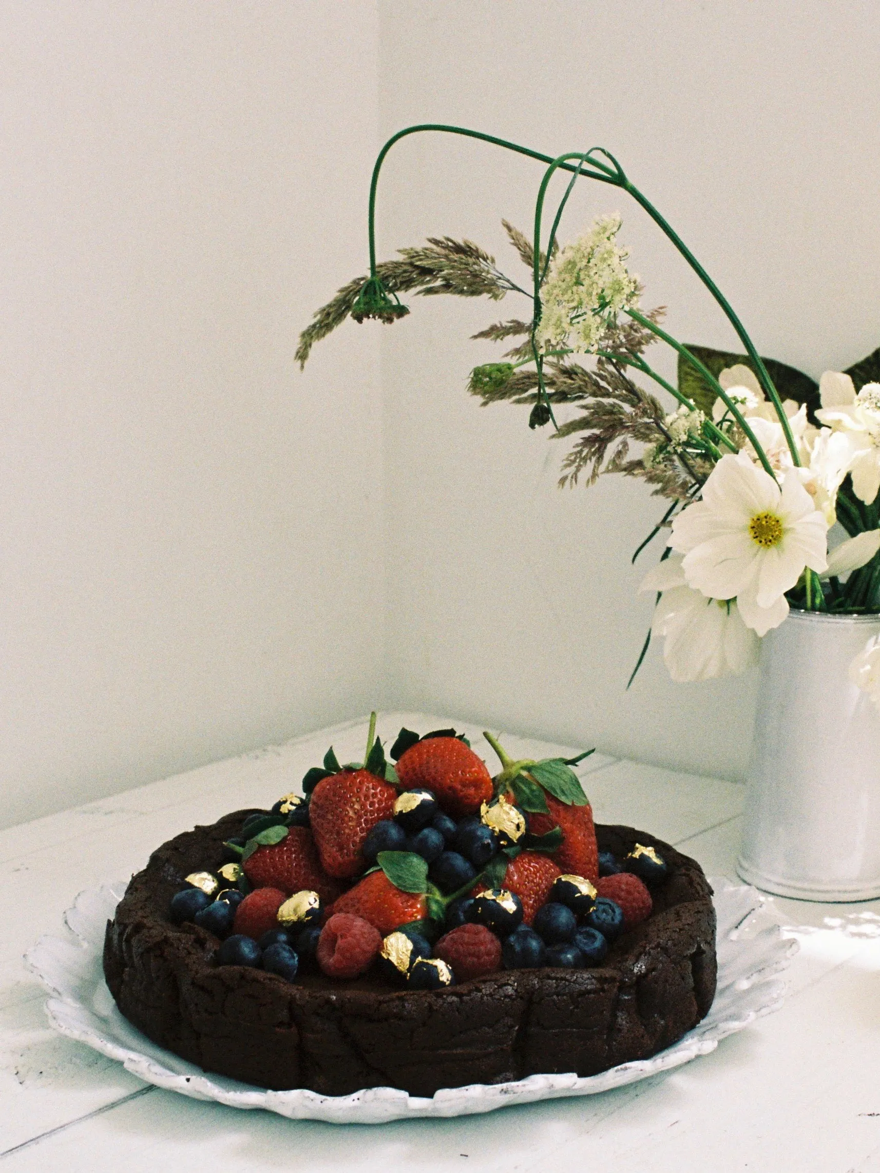 Flourless Dark Chocolate Gold Leaf Cake Kit