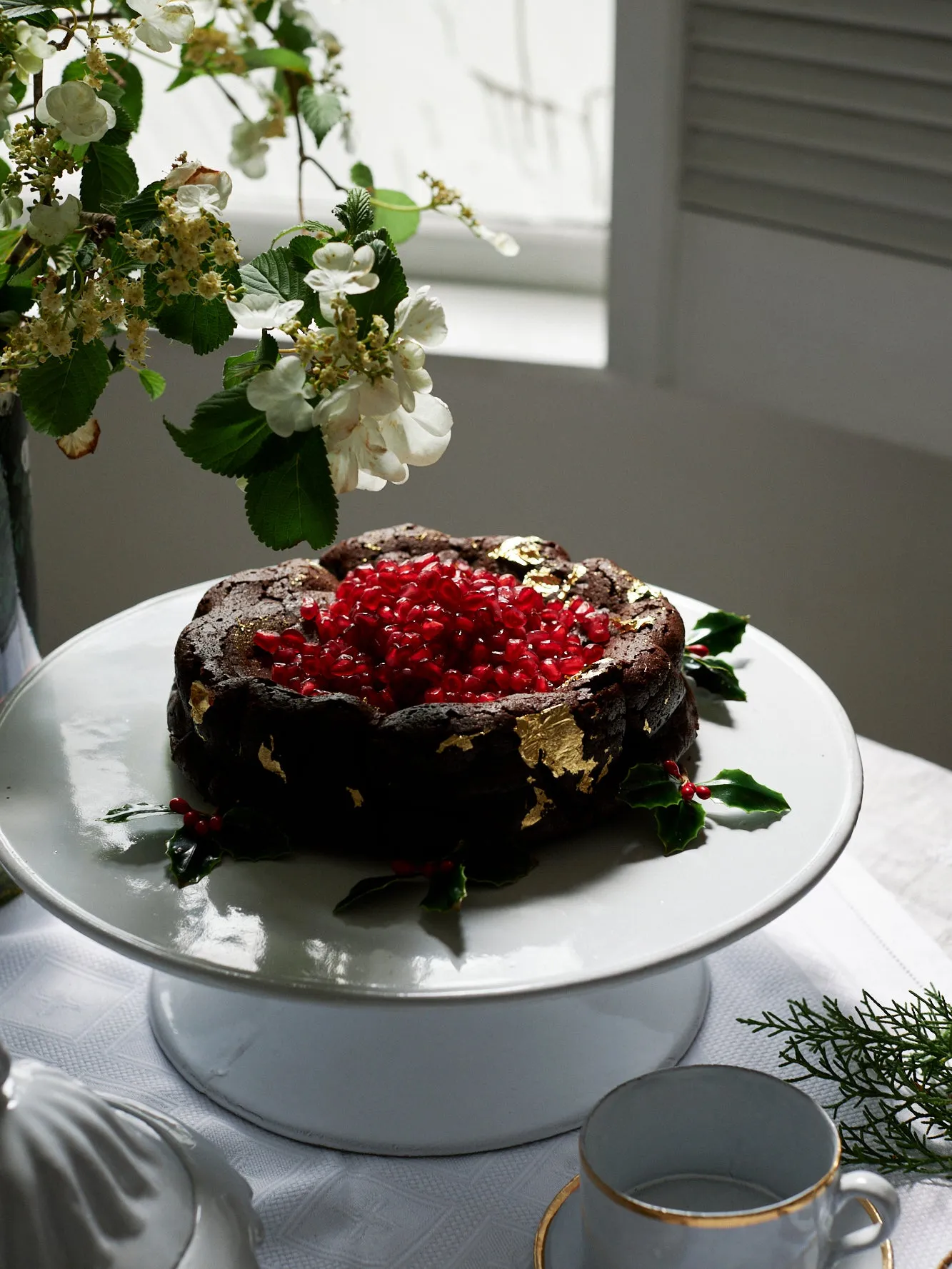 Flourless Dark Chocolate Gold Leaf Cake Kit